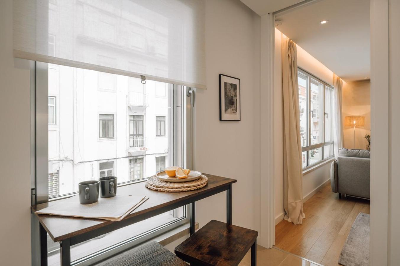 Annunziata - 1 Bedroom And Parking In Alvalade Appartement Lissabon
